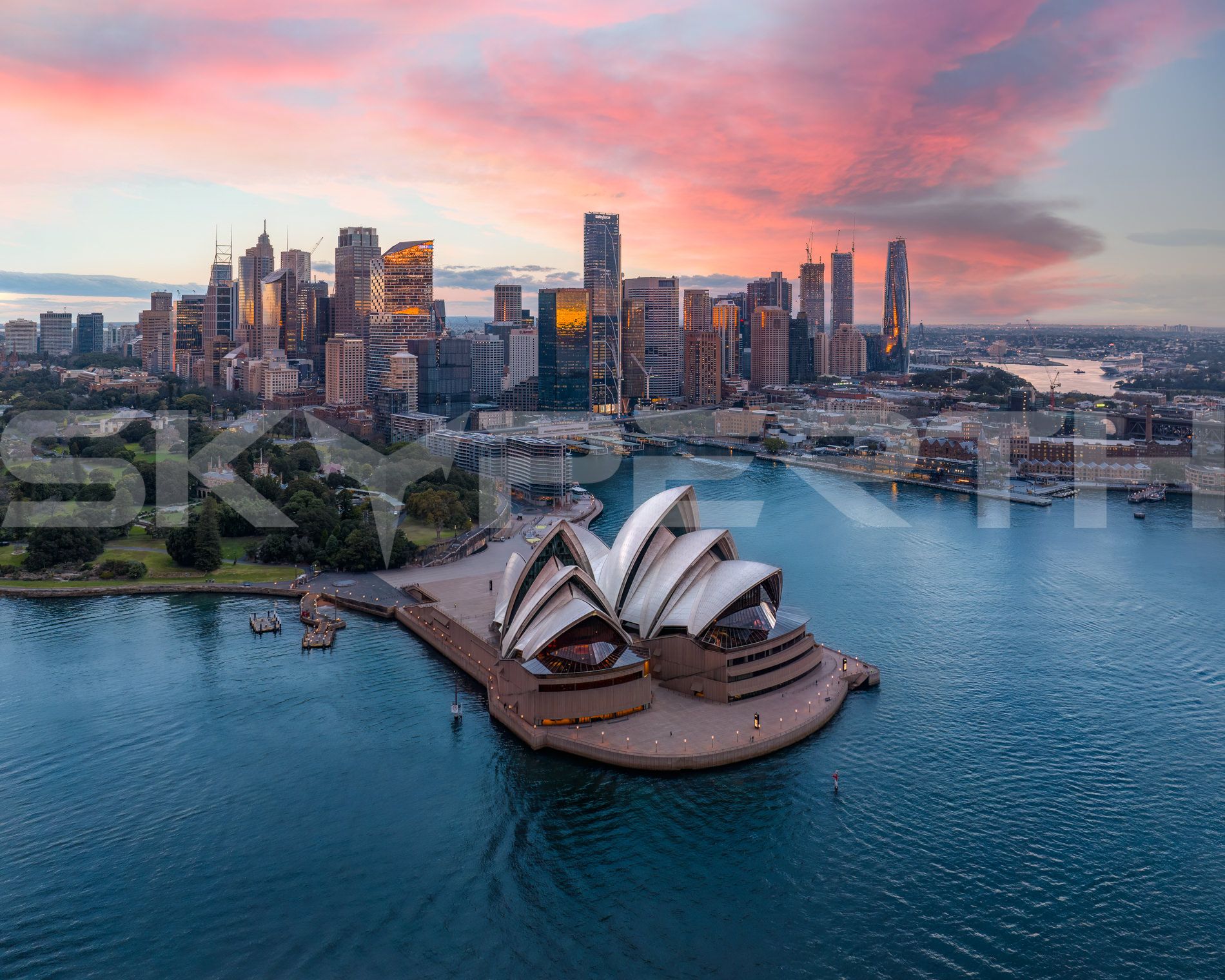 Explore all Sydney photos – capturing the splendor of this vibrant city.